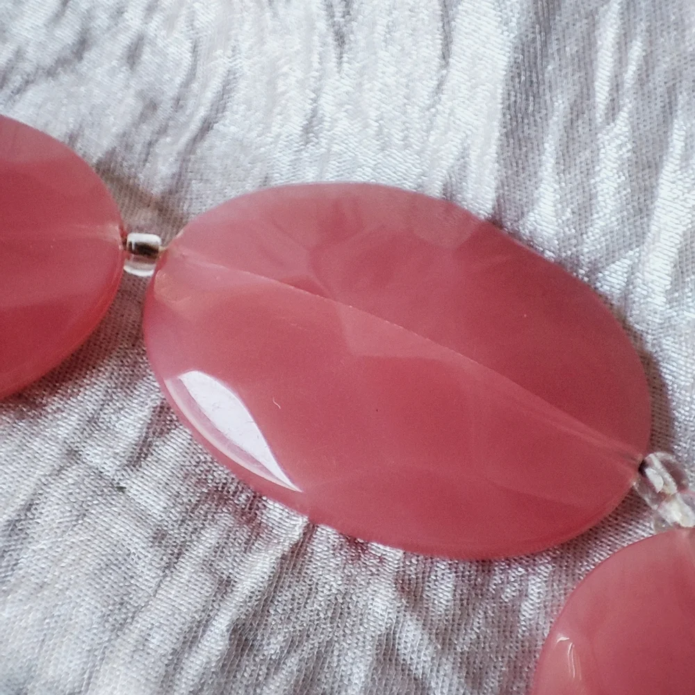 Salmon Color Faceted Translucent Acrylic Lucite Large Oval Flat Bead Necklace